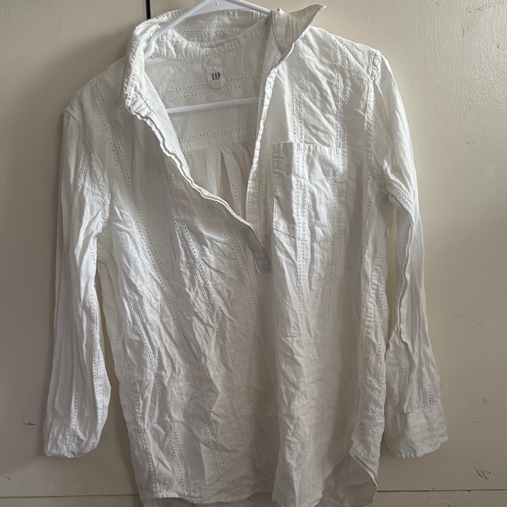 GAP Textured White Blouse